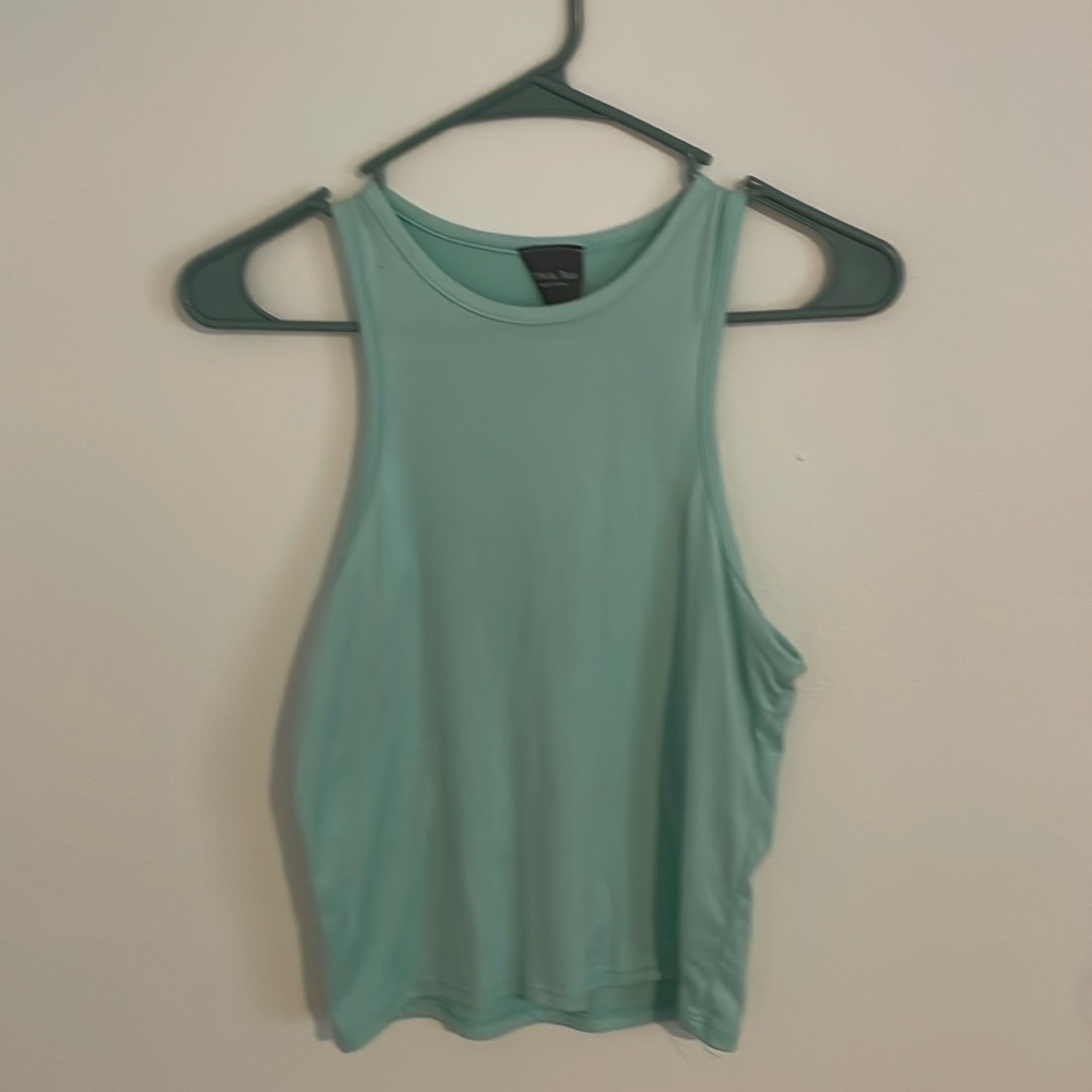 Seafoam tank
